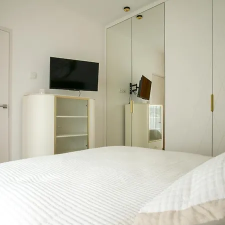 Boulevard Drobnera Iv - Nad Odra - Rynek Breslau