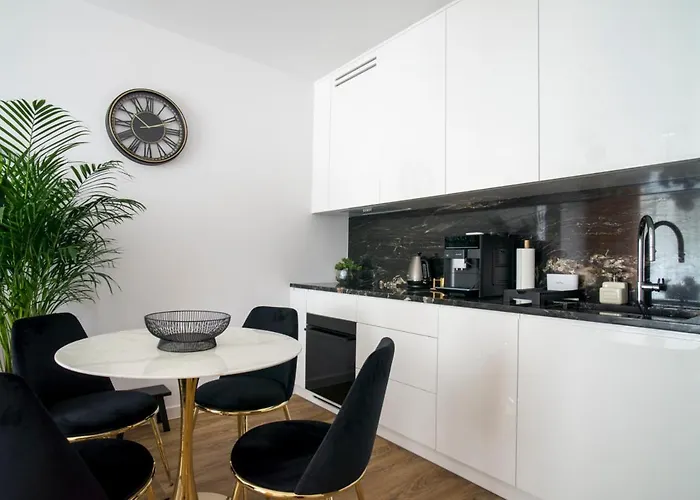 Boulevard Drobnera Iv - Nad Odra - Rynek * Wroclaw